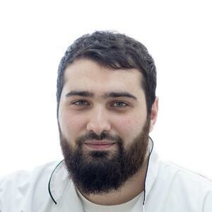 Врач Атакуев Азамат Хусеевия