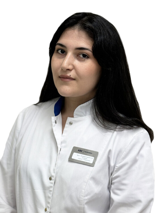 Врач Ханахян Лариса Сейрановна