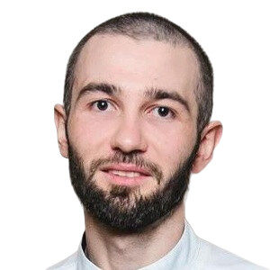 Врач Карасов Альберт Баймузович