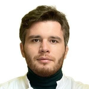 Врач Ибрагимов Алихан Магомедгаджиевич 