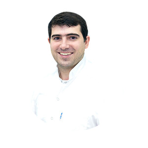 Врач Гаджалов Юнус Ибрагимович 