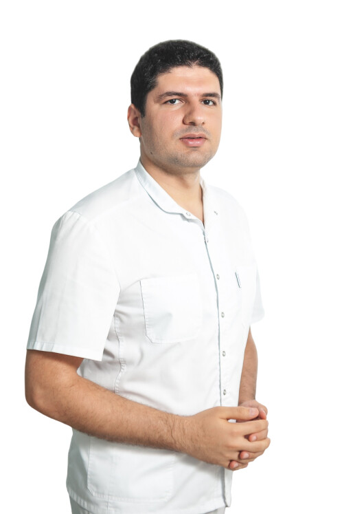 Врач Шахруян Сина