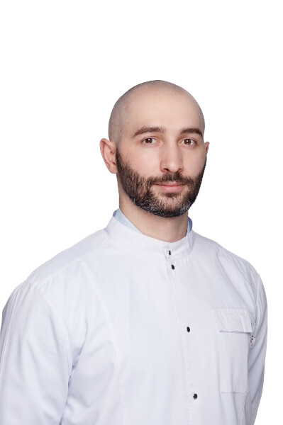 Врач Чибиров Георгий Давидович 