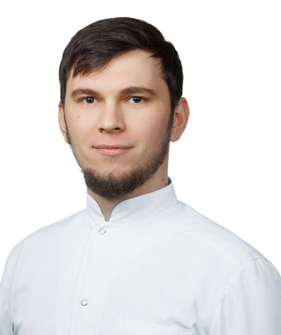 Врач Хизриев Анзор Магомедович