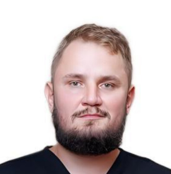 Врач Малюженко Дмитрий Олегович 