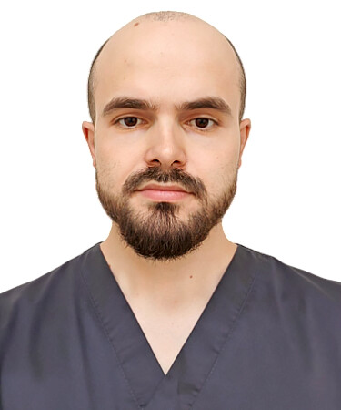 Врач Петровский Роман Александрович 