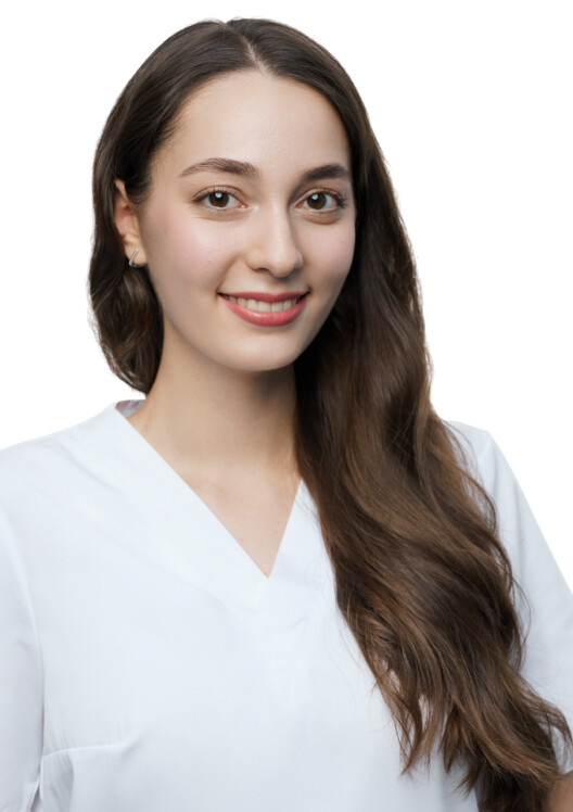 Врач Свеженцева Диана Абдуллаевна 