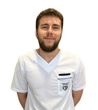 Врач Нургаянов Артур Ахнафович 