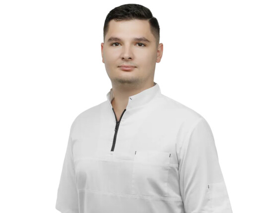 Врач Титов Роман Владимирович 