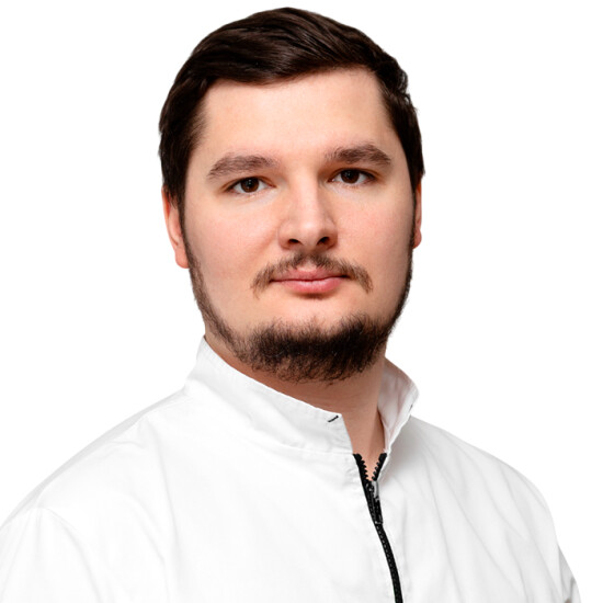 Врач Титов Роман Владимирович 