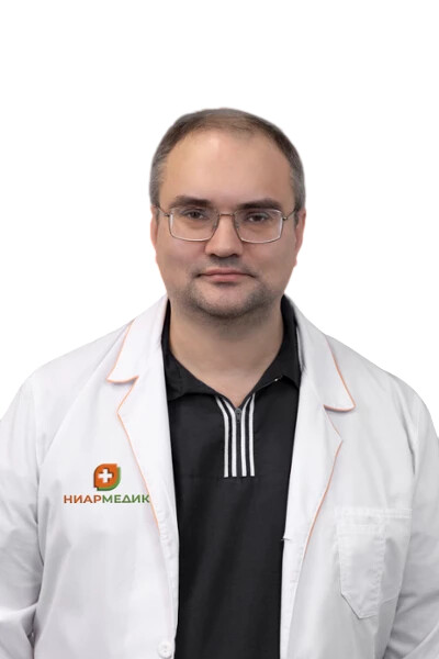 Врач Истраков Сергей Анатольевич