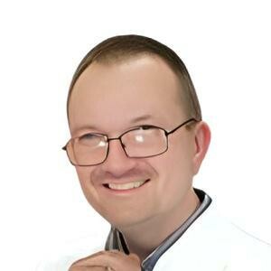 Врач Соломахин Виталий Иванович 