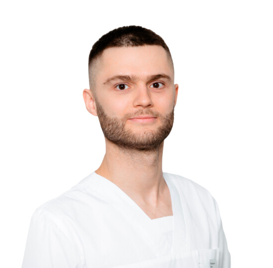 Врач Тарадащенко Артем Сергеевич