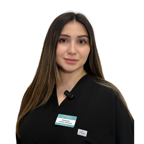 Врач Меджидова Альбина Тахировна 