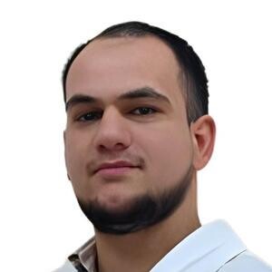 Врач Рамазанов Ренат Гаджиаскерович 