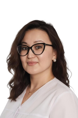 Врач Юмакаева Диана Максутовна 