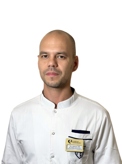 Врач Парамонов Виталий Михайлович 