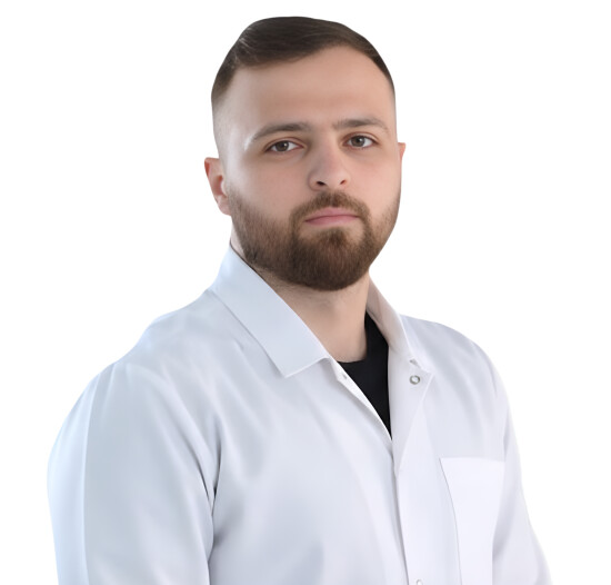 Врач Кусов Казбек Олегович 