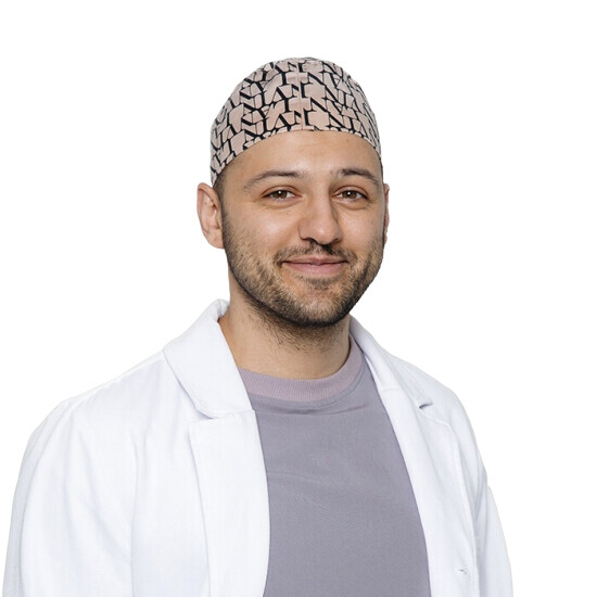 Врач Атаев Эльшад Фахризаде 