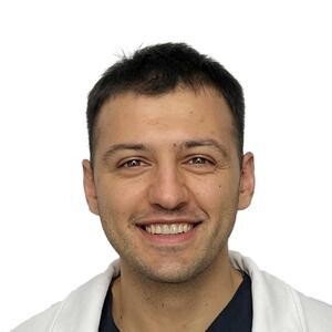 Врач Атаев Эльшад Фахризаде 