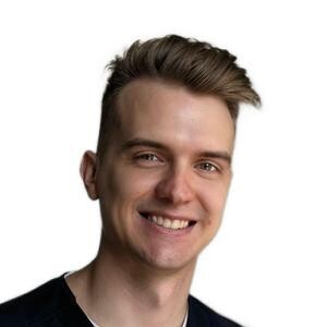 Врач Раузер Эдуард Андреевич 