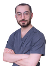 Врач Магомедов Назир Гафурович 