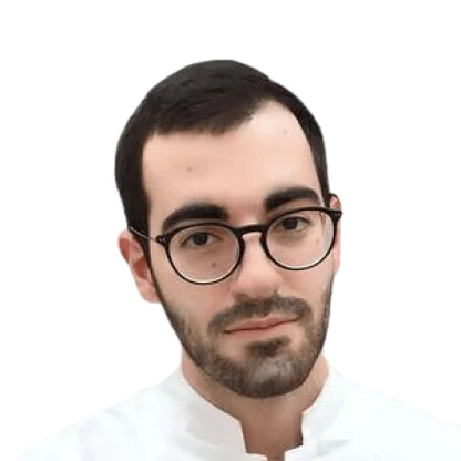 Врач Митичян Роман Гарегинович 