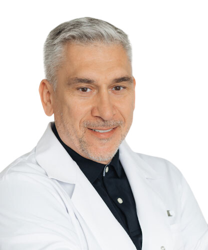 Врач Мударисов Ринат Рифкатович 