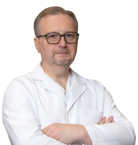 Врач Ломшаков Андрей Александрович