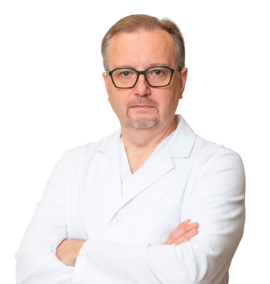 Врач Ломшаков Андрей Александрович
