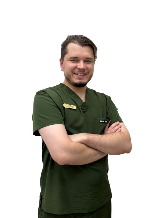 Врач Криушин Артем Евгеньевич 