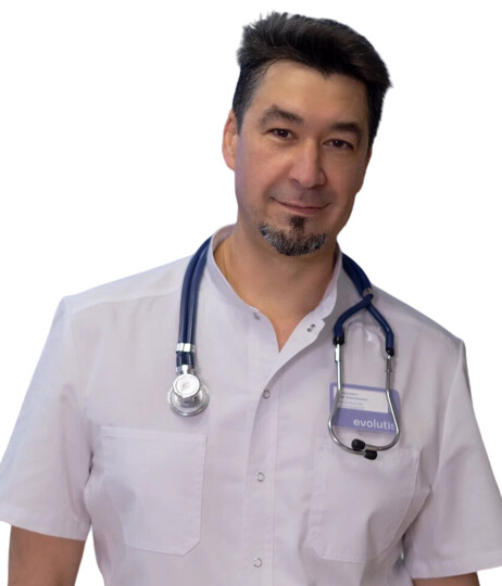 Врач Остахнович Олег Анатольевич 