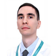 Врач Тишкин Георгий Муртазович 