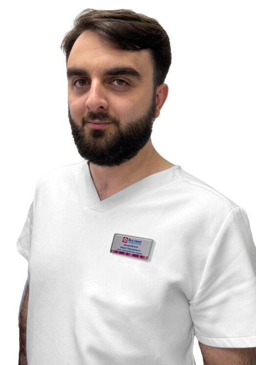 Врач Асланбеков Эмин Рагимович 