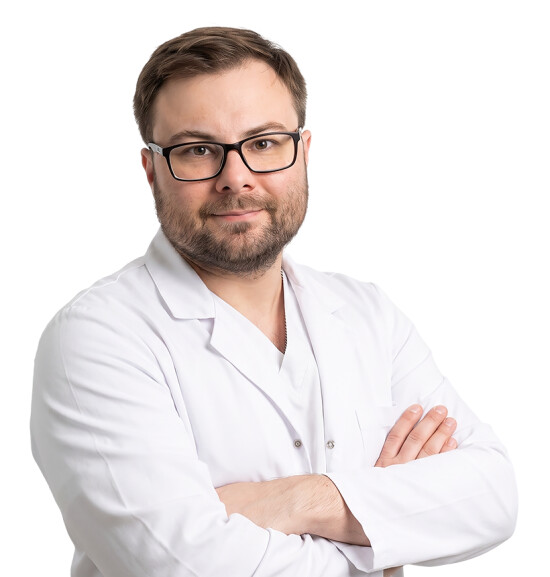 Врач Чмелев Артём Сергеевич