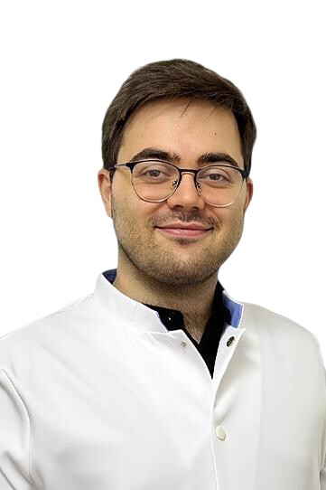 Врач Ансурян Ален Егиаевич