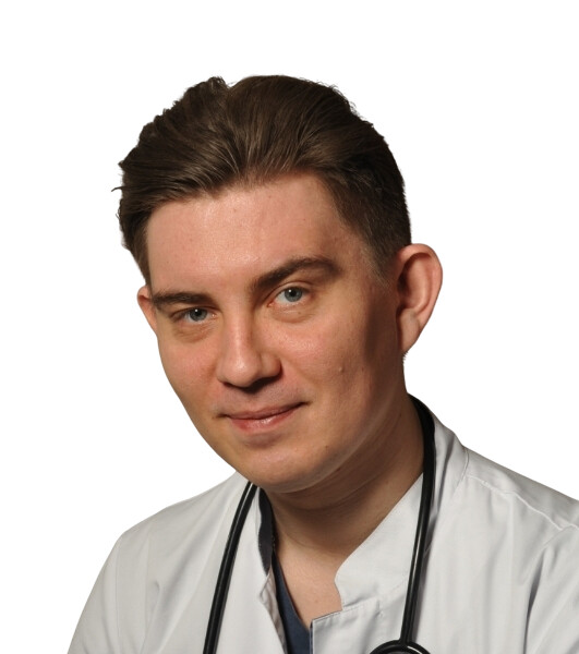 Врач Сдвигов Артемий Сергеевич 