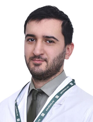 Врач Курманов Арсен Сергеевич 