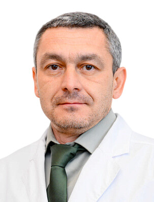 Врач Кяров Нур-Мухамед Хасанович