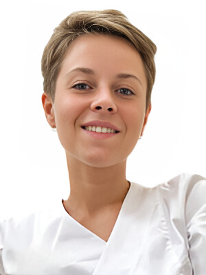 Врач Рейдер (Макарова) Яна Игоревна 