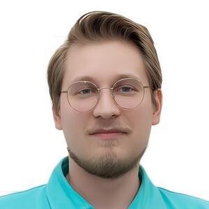 Врач Попов Максим Андреевич