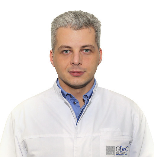 Врач Карташов Роман Сергеевич 