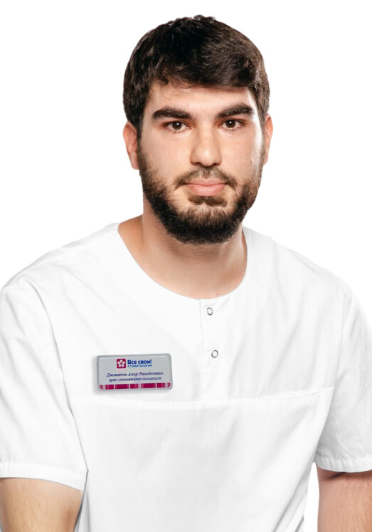 Врач Джаватов Амир Рамидинович 