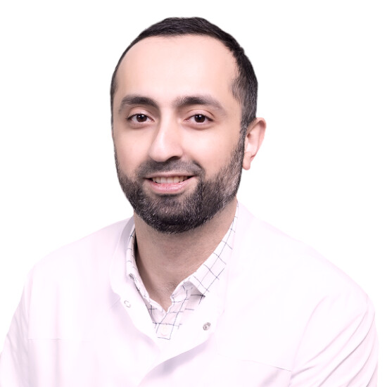 Врач Искендеро Фариз Закирович 