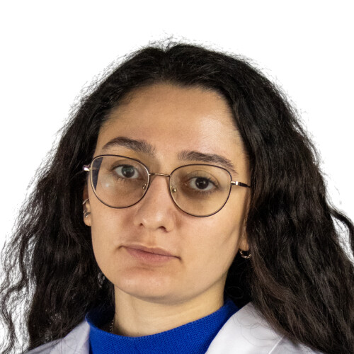 Врач Атаева Аида Набиевна 