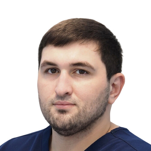 Врач Багамаев Ильяс Магомедиминович 