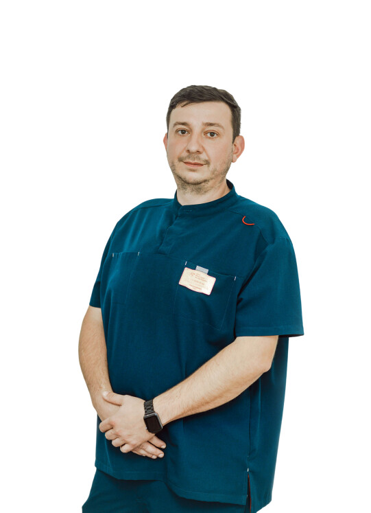 Врач Николов Георгий Романович 