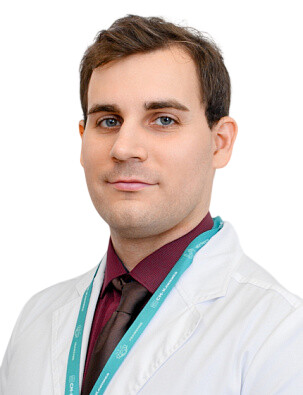 Врач Слюсарь Артем Олегович 