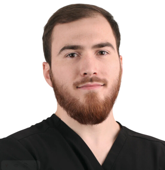 Врач Ламхаев Ахдан Магомедович 