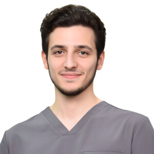 Врач Полонкоев Гирихан Бексолтович 